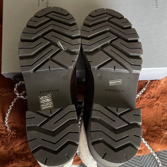 Waterproof Boots - Picture 7 of 14